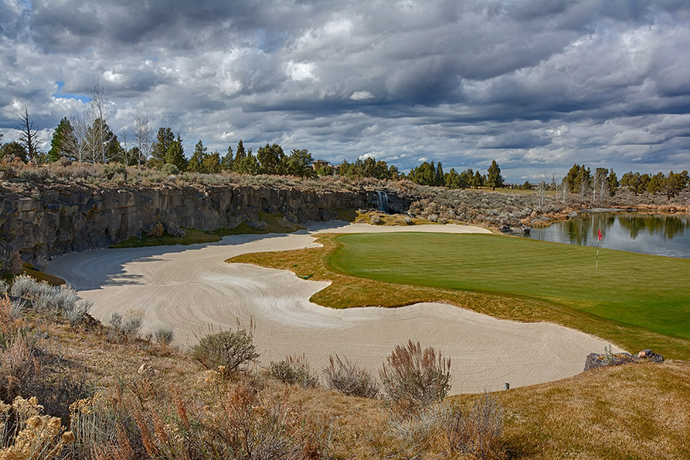 13th Hole at Pronghorn Golf Club Nicklaus Course
