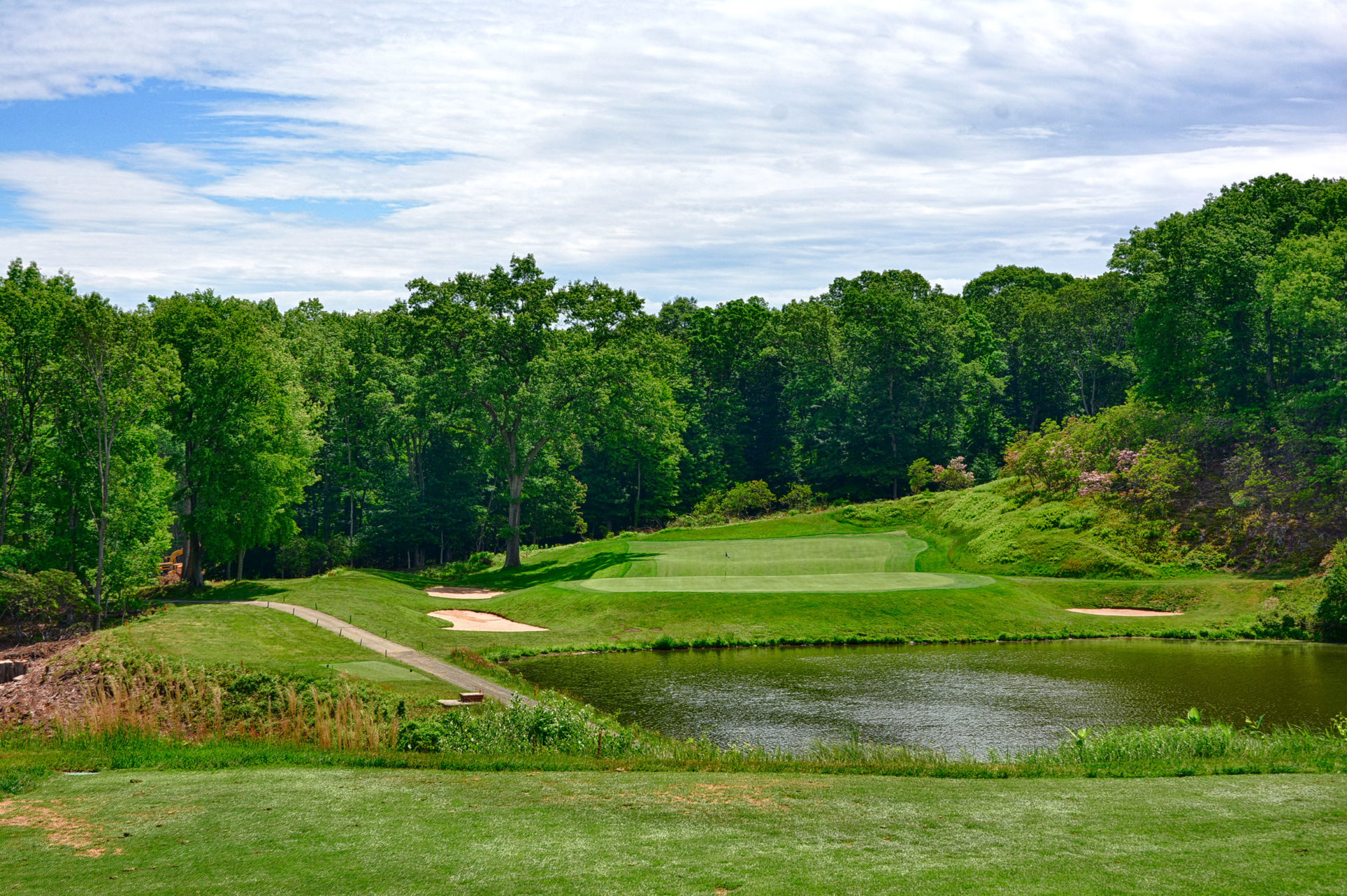 Best Golf Courses in Connecticut: A Small State with Great Golf