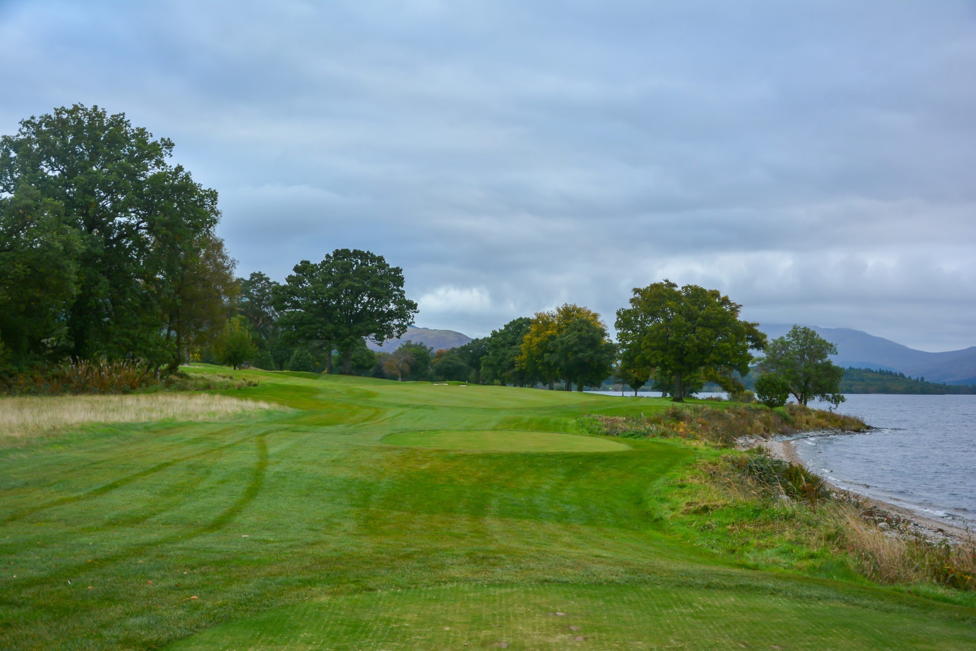 The tee shot on the 6th at Loch Lomond