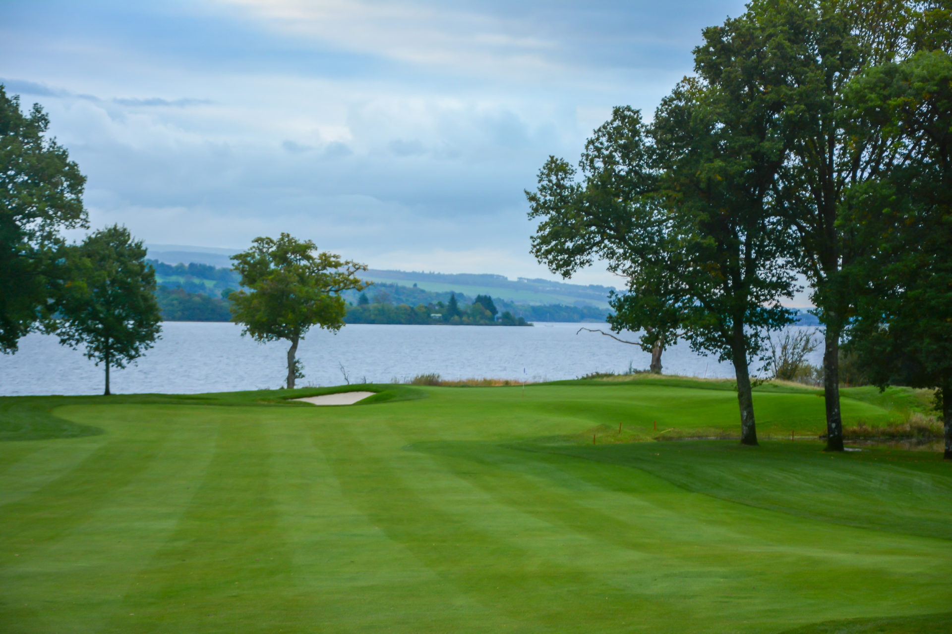 The approach shot on the 3rd hole at Loch Lomond Golf Club