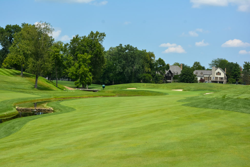 The second hole at Muirfield Village