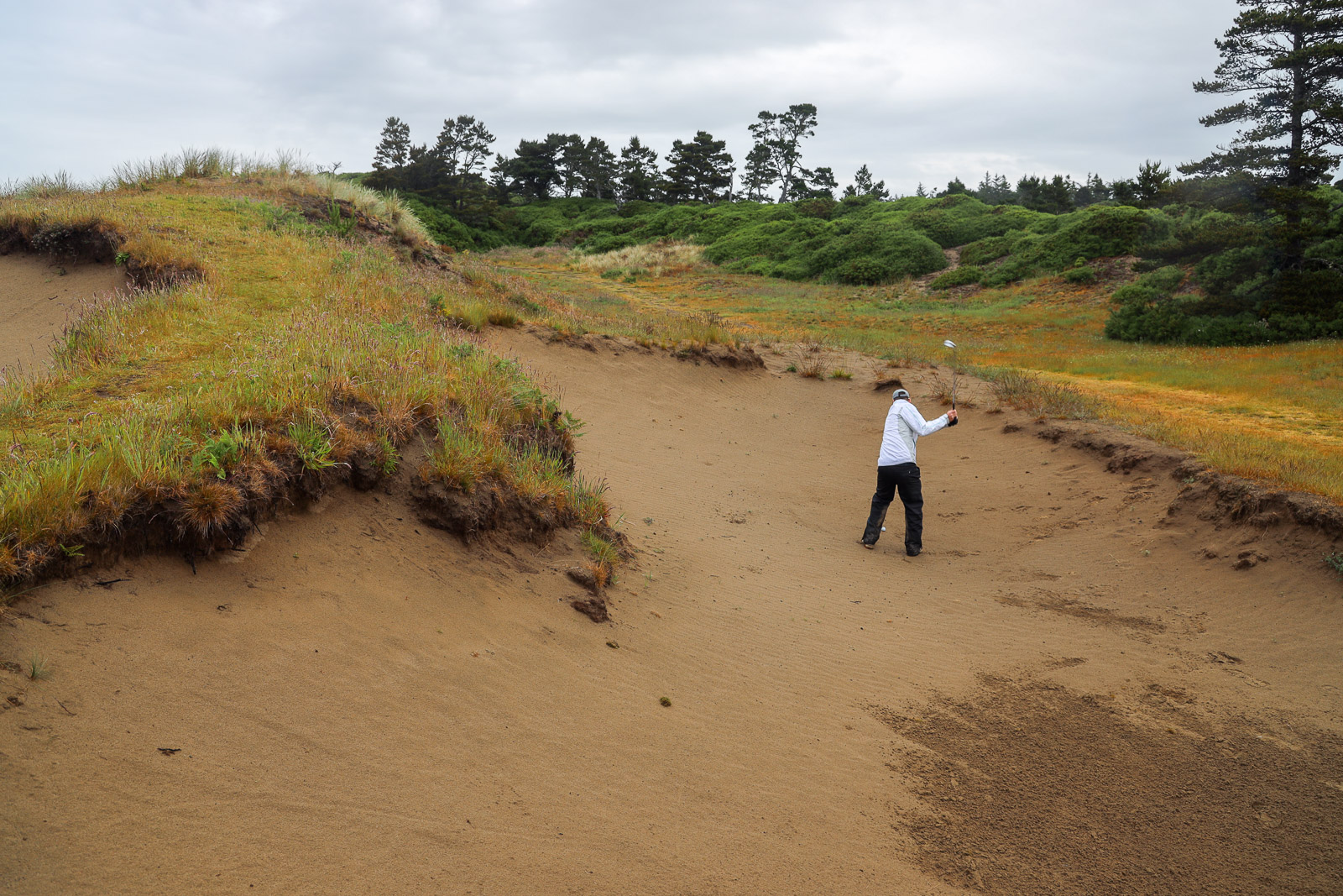 First hole bunker at Pacific Dunes