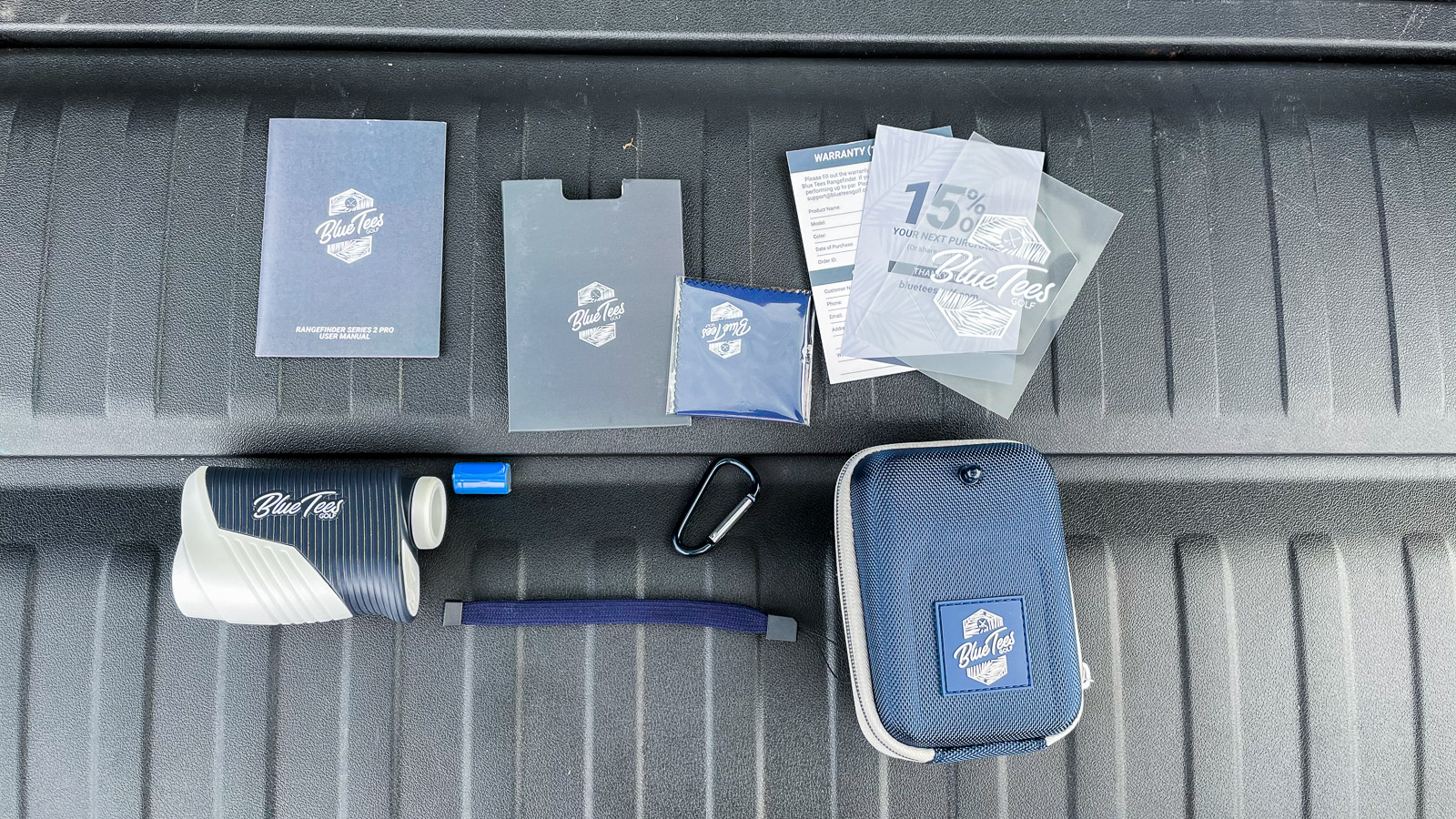 The box contents of the Blue Tees Series 2 Pro.