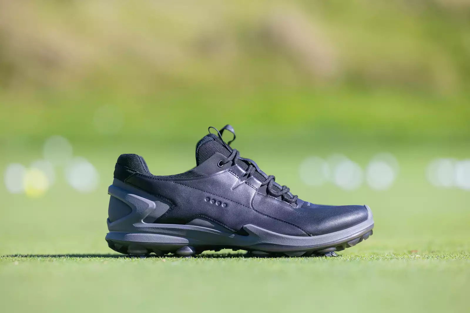 Ecco Biom G5 Review: Is it Worth Buying a Spiked Ecco Shoe?