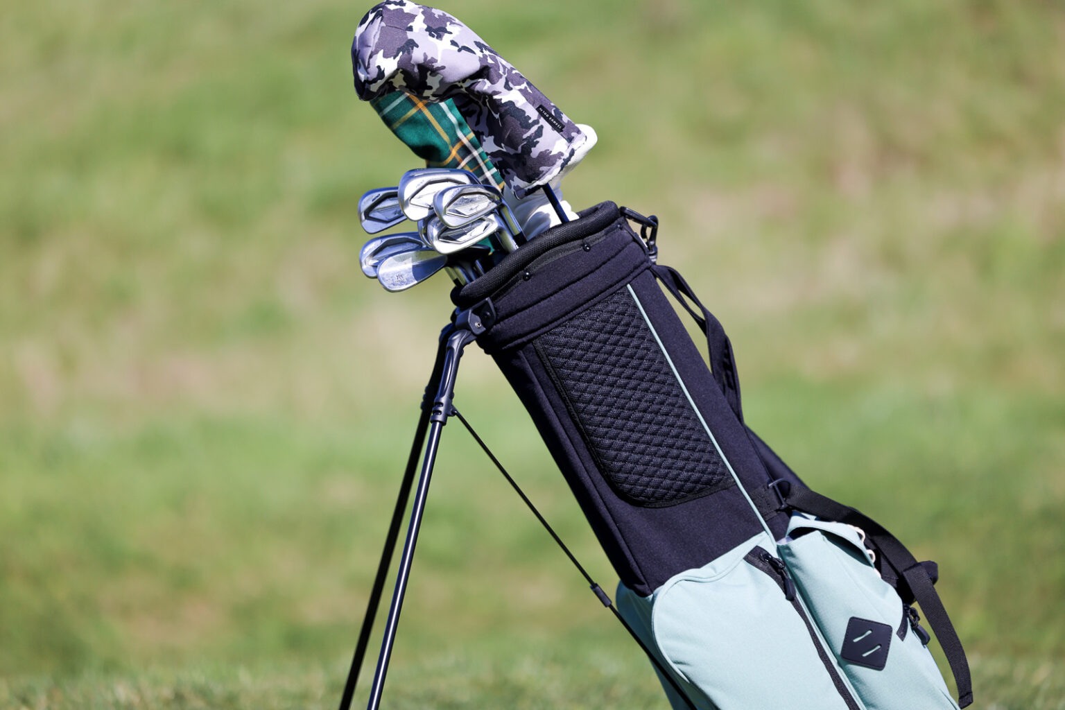 Jones Rover Bag The Jones Rover Stand Bag is the Best Minimalist Golf Bag