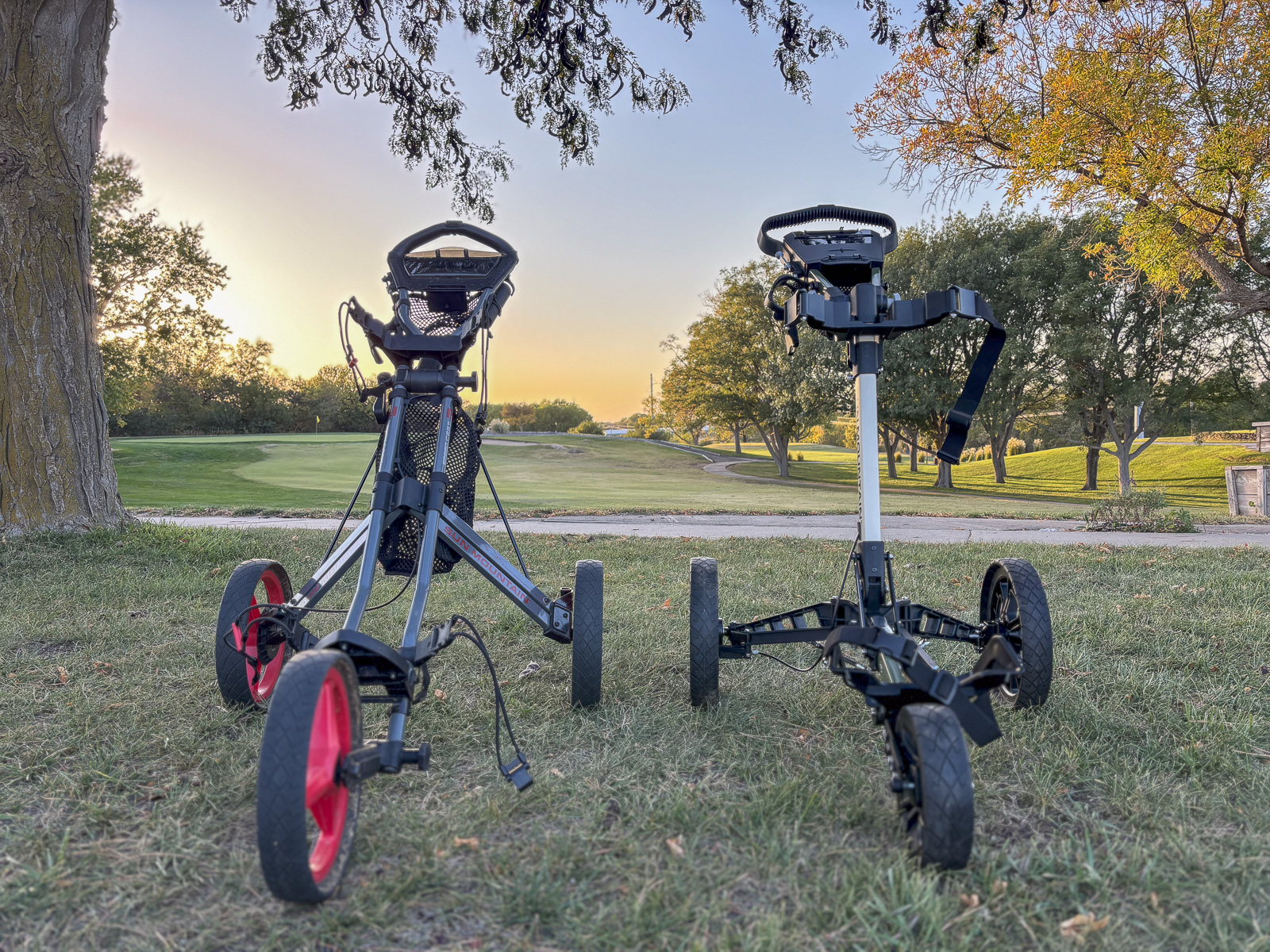 Sun Mountain Ridgeline 3 vs Speed Cart