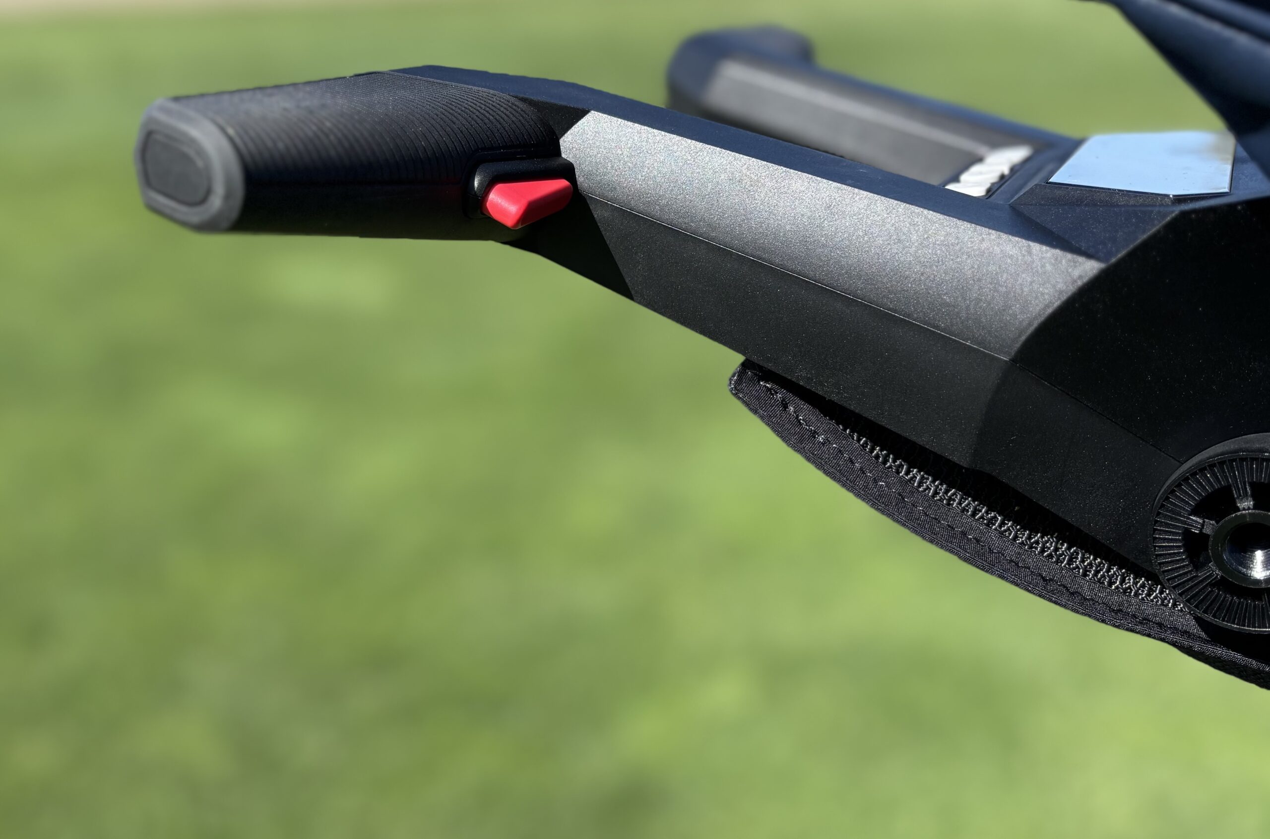 Navee Birdie 3X Electric Push Cart acceleration trigger