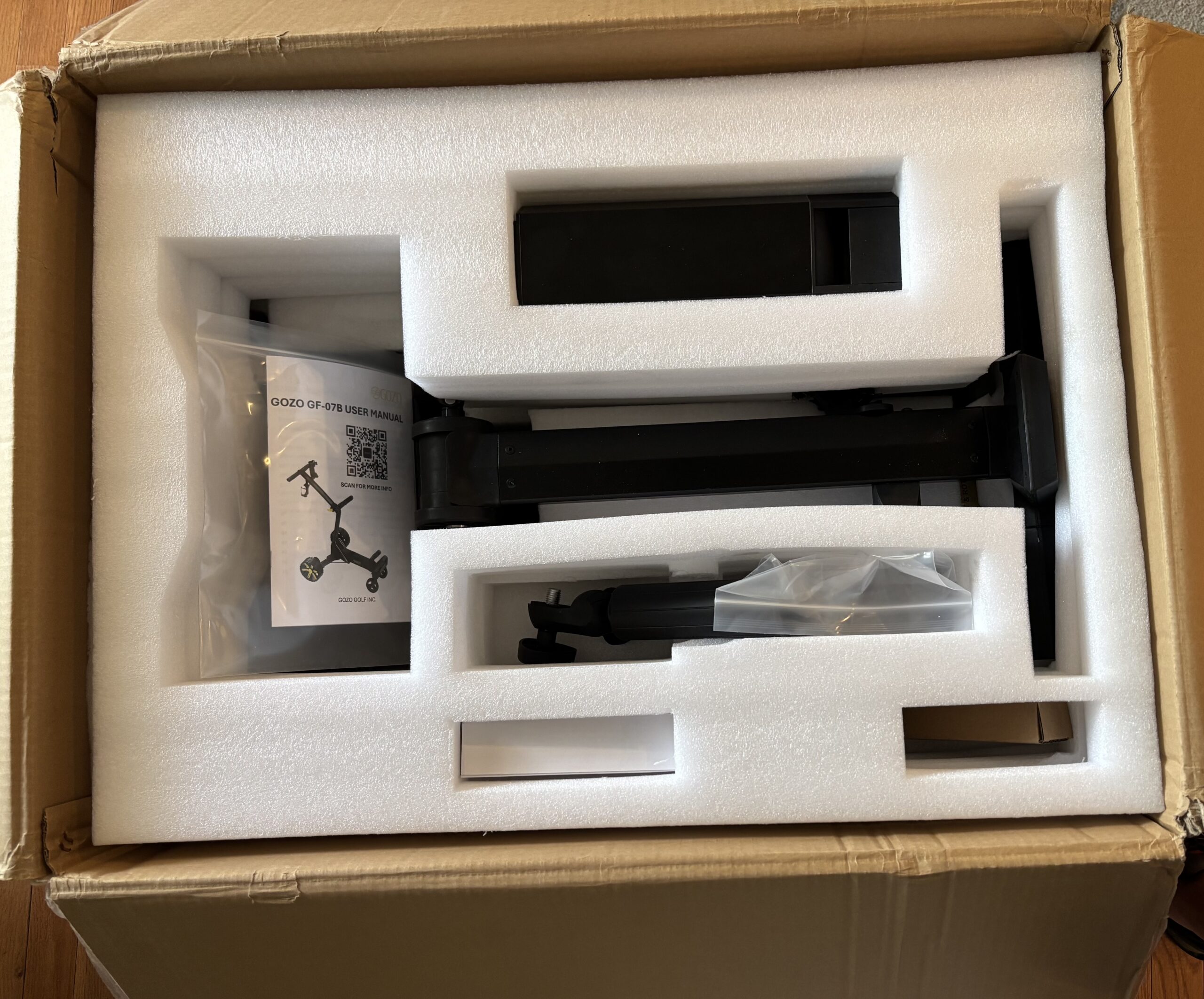 GOZO Auto-Follow Golf Caddy packaging