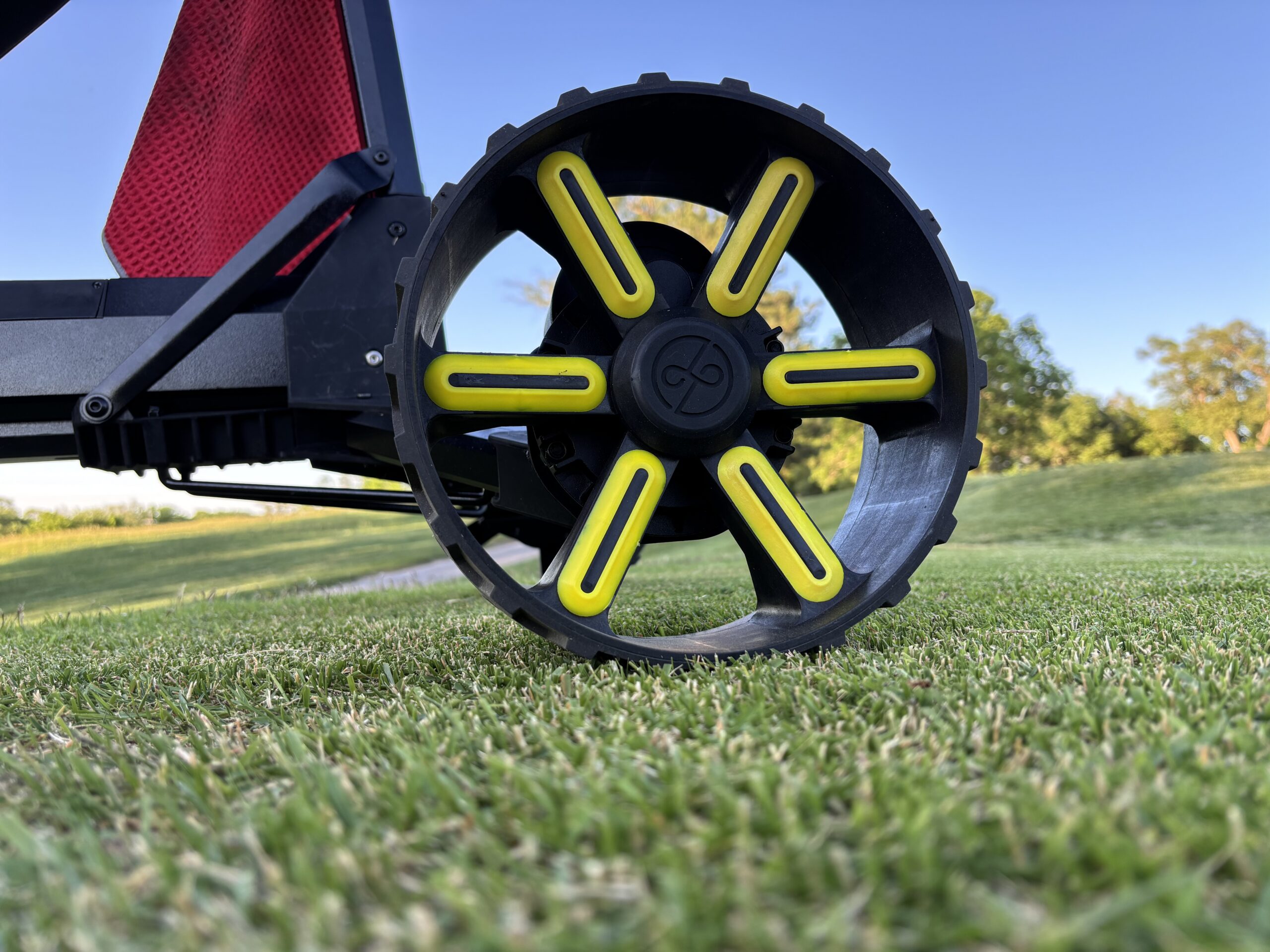 GOZO Auto-Follow Golf Caddy