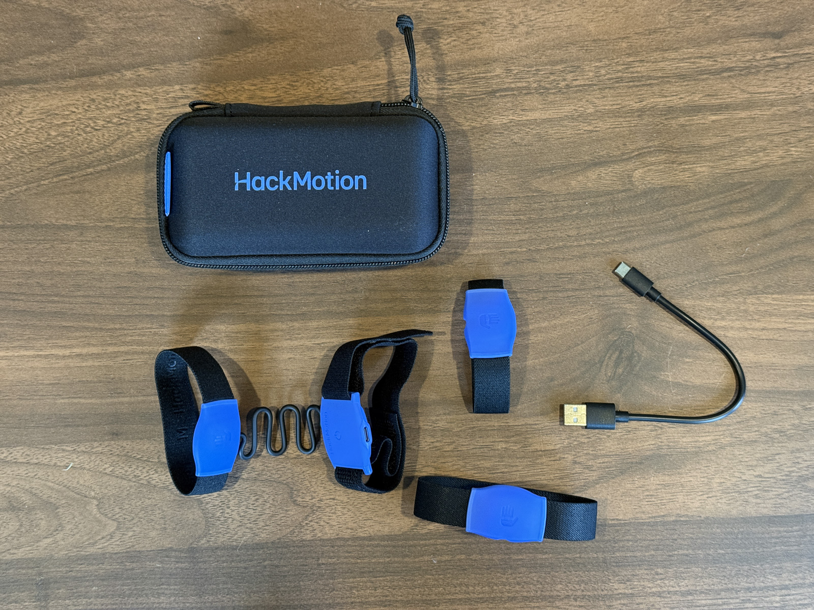 Hackmotion 4 Box Contents